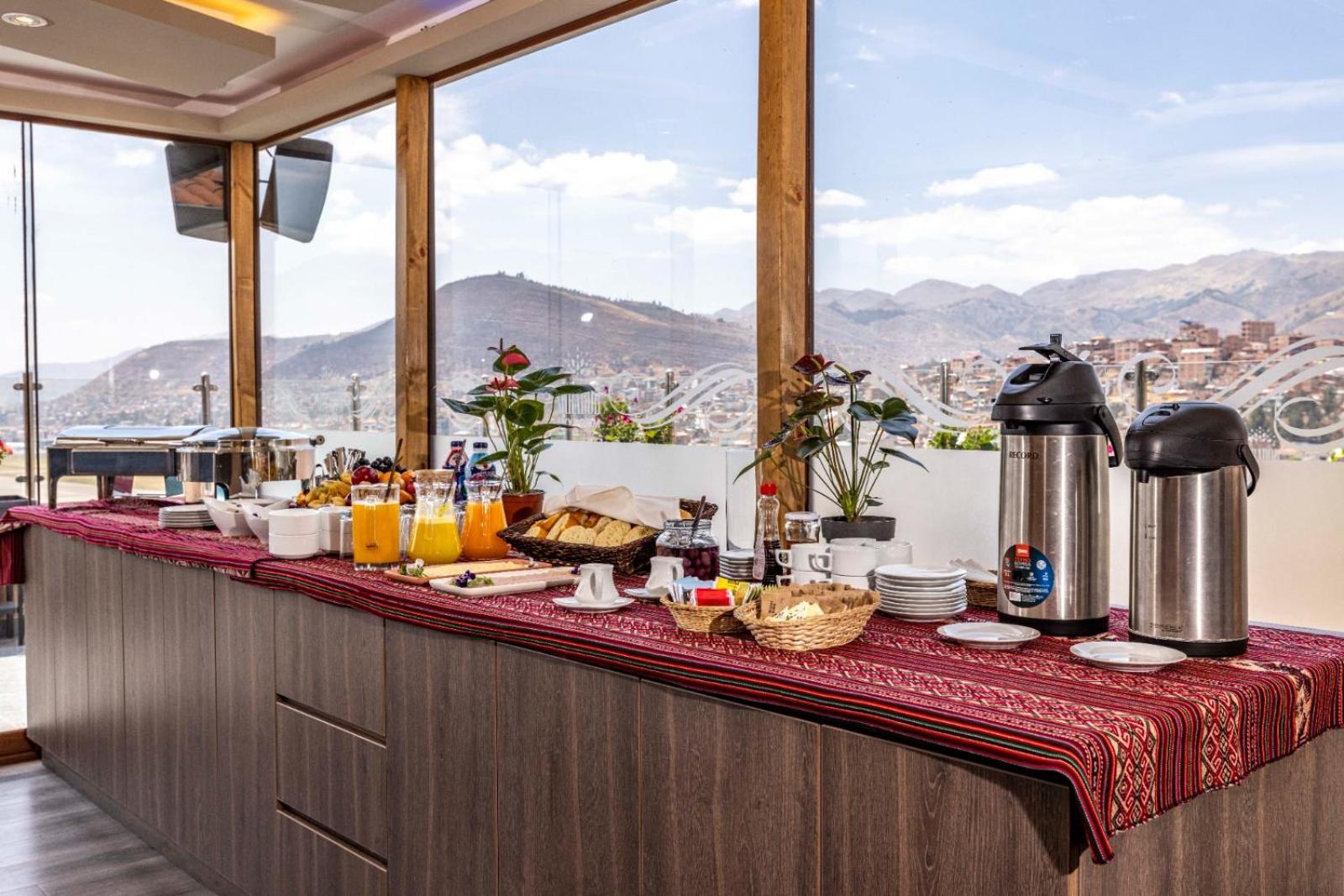 Sky Mirador Hotel